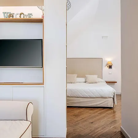 L'antica Pigna Chateau Holiday home *
